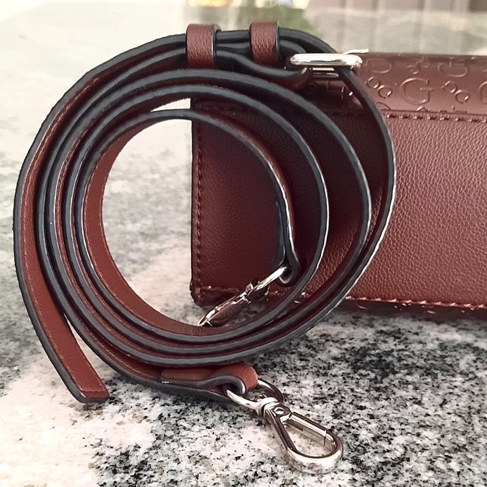 GUESS WOMEN'S SATCHEL - Picture 7 of 7
